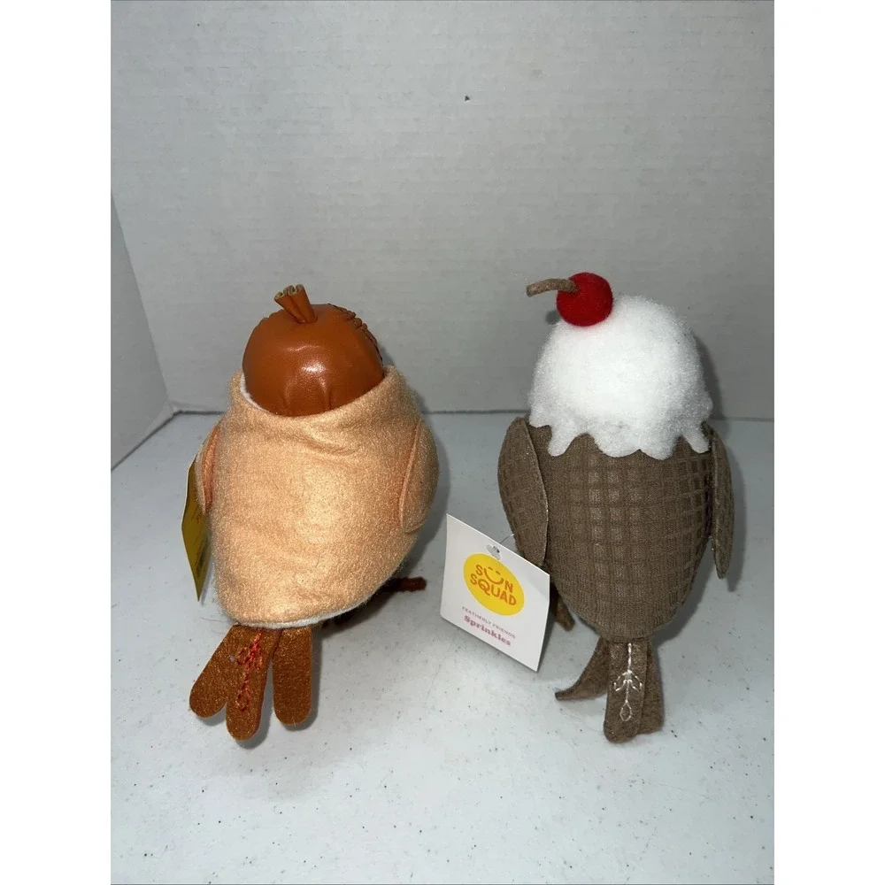 Target Sun Squad Summer Featherly Friend Birds Hot Dog Franky & Sprinkles Cone